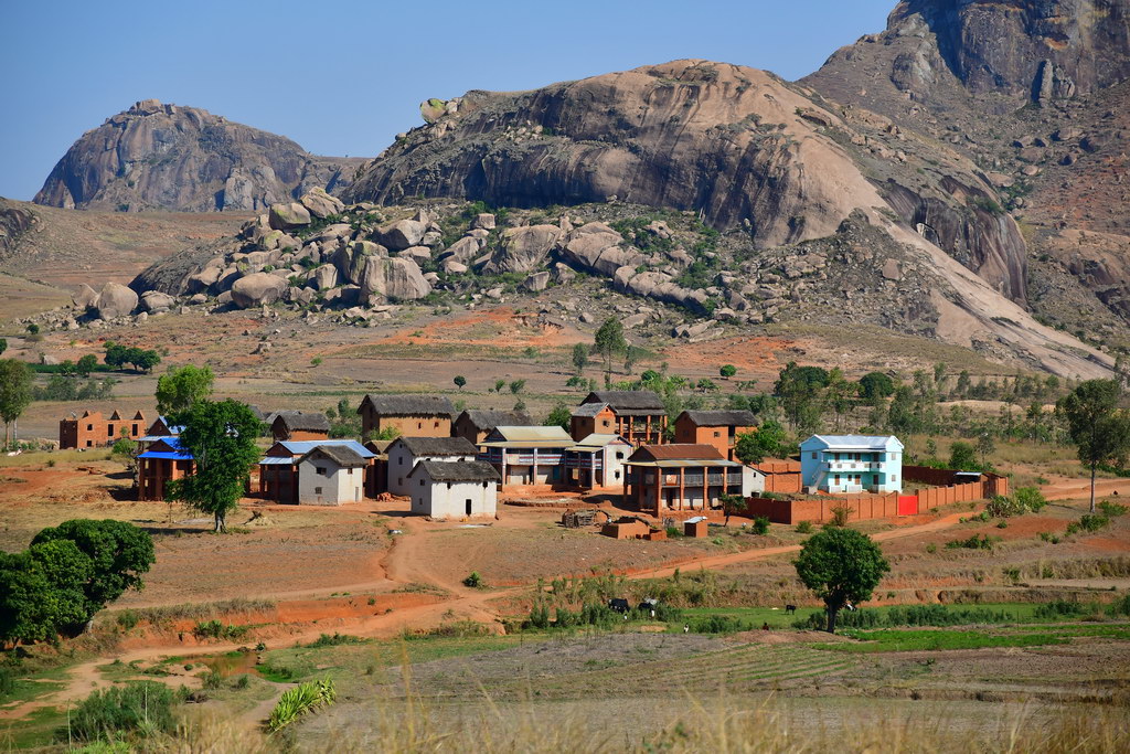 Ranohira to Ambalavao
